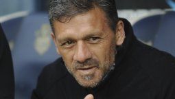 Vivas renunció en Defensa y ya son 3 los técnicos que dejaron su equipo en cuatro fechas de la Superliga Vivas renunció en Defensa y ya son 3 los técnicos que dejaron su equipo en cuatro fechas de la Superliga