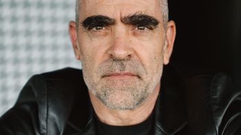 Qué pasa en la película Adú, basada en hechos reales