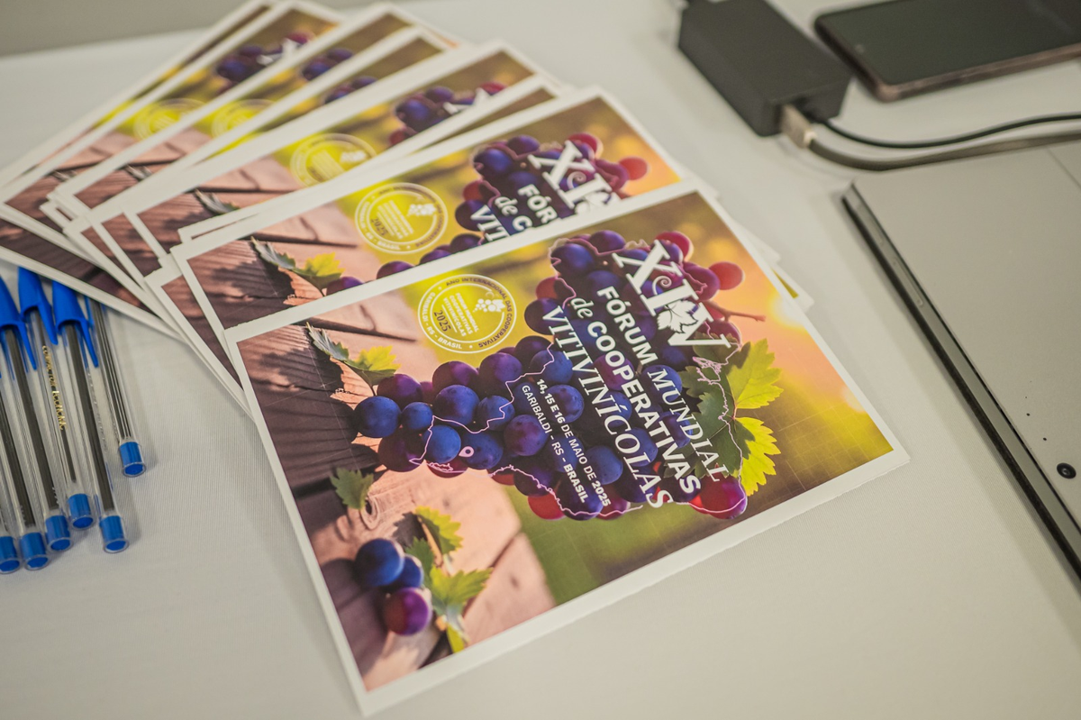 En el foro realizado en Brasil, las cooperativas acordaron una campaña de posicionamiento del sector. En el foro realizado en Brasil, las cooperativas acordaron una campaña de posicionamiento del sector.