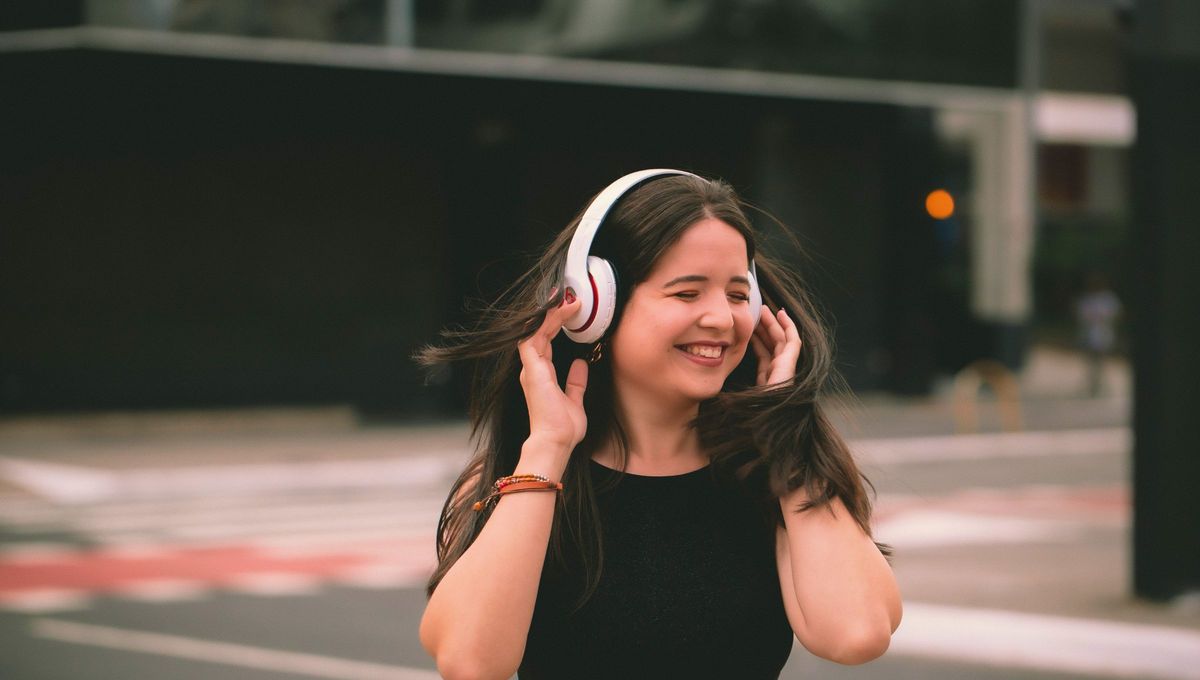 Neurociencia: por qué no nos podemos sacar una canción de la cabeza