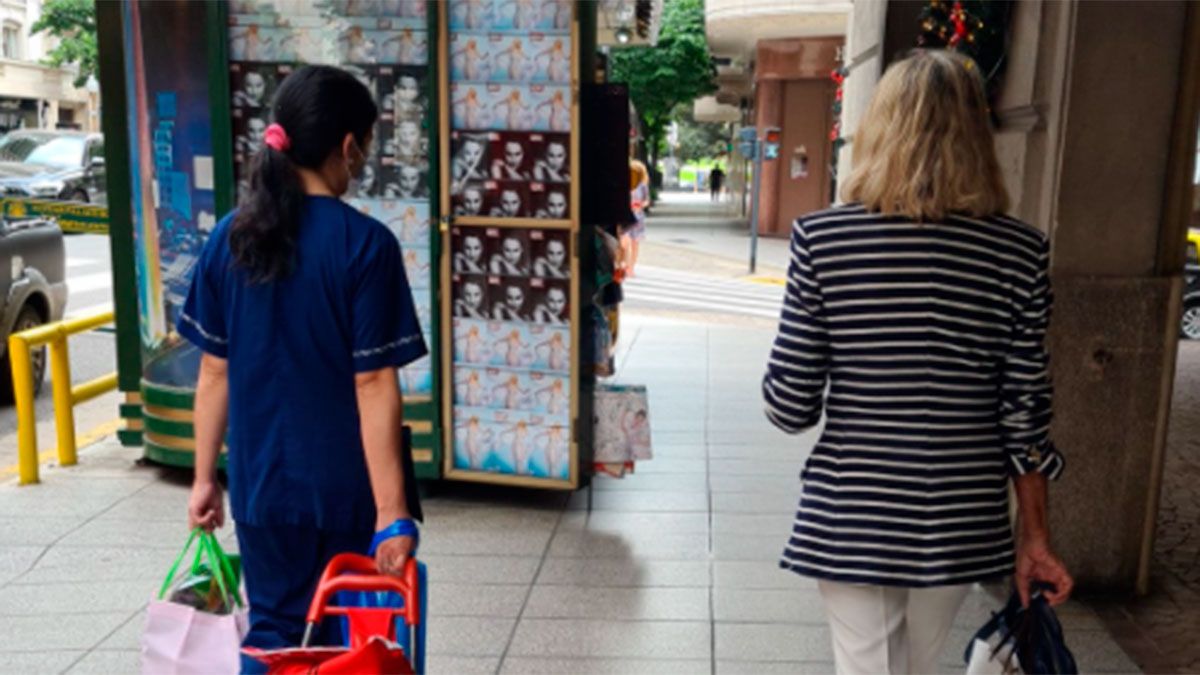 La imagen viral que le llegó a la empleada doméstica y le contestó con altura a un usuario de Twitter.