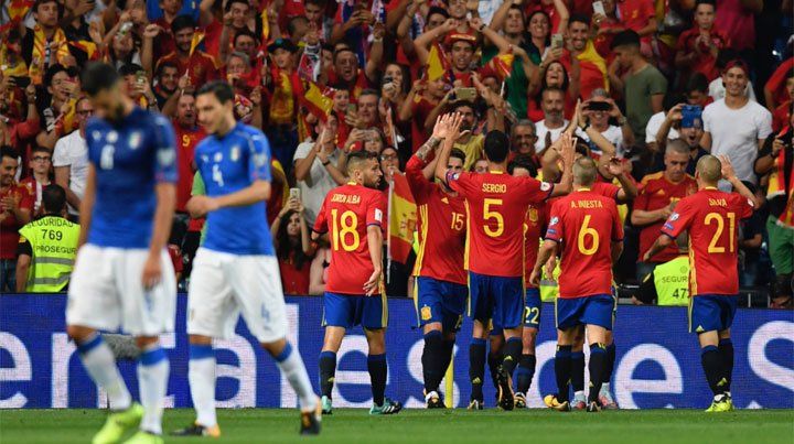 España borró de la cancha a Italia