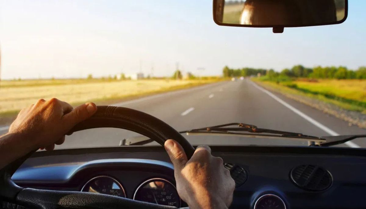 Para viajar desde Mendoza a Mar del Plata se necesitan aproximadamente 133 litros de nafta.