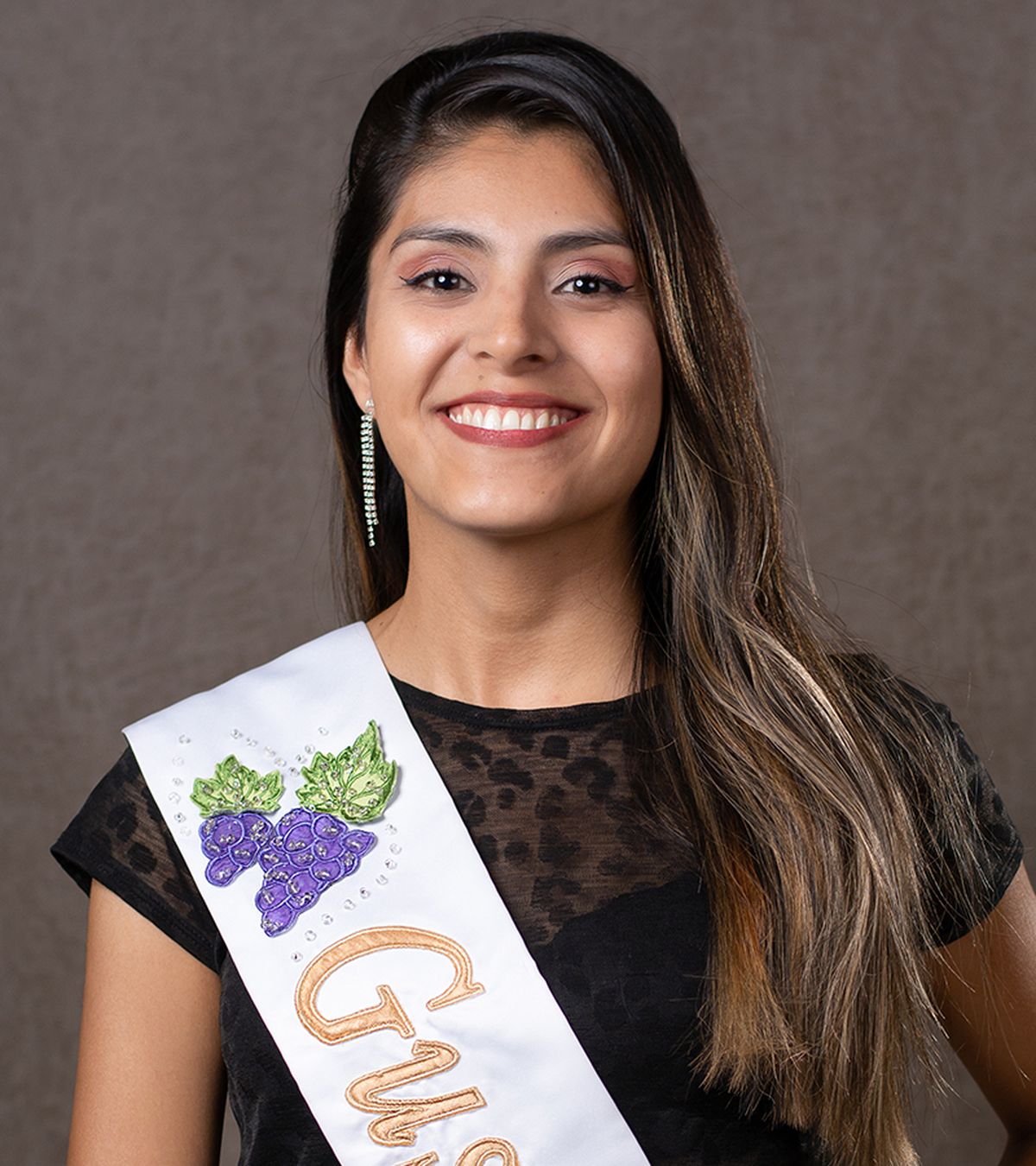 Norma Mayra Allende representante de Gustavo André en la Vendimia 2023 de Lavalle.