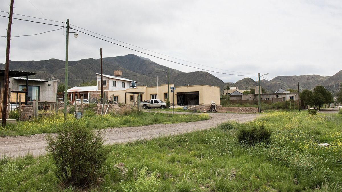 Esta es la zona del pedemonte mendocino que será abastecida de agua potable con la construcción del acueducto Pedemonte Norte. Esta es la zona del pedemonte mendocino que será abastecida de agua potable con la construcción del acueducto Pedemonte Norte.