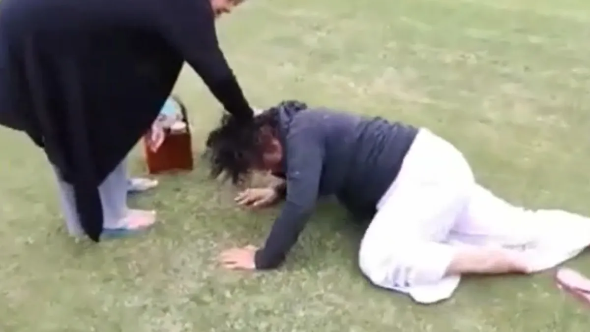 Salvajismo. Una mujer golpeó a otra con un palo de golf porque le molestó que tomara mate en el campo de golf. Salvajismo. Una mujer golpeó a otra con un palo de golf porque le molestó que tomara mate en el campo de golf. 