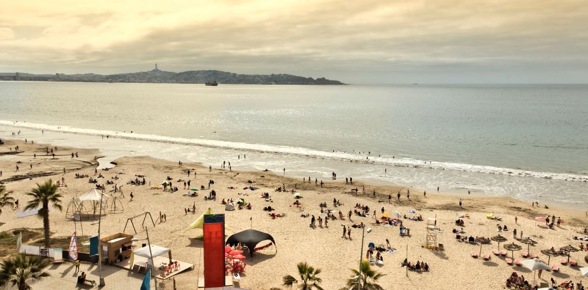 Las playas que ofrece La Serena, en Chile. Las playas que ofrece La Serena, en Chile.