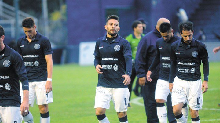 La Lepra, en busca de los pergaminos perdidos, visita a Douglas