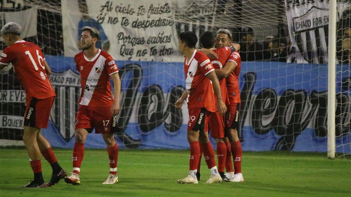Deportivo Maipú logró un gran triunfo ante Chaco For Ever,