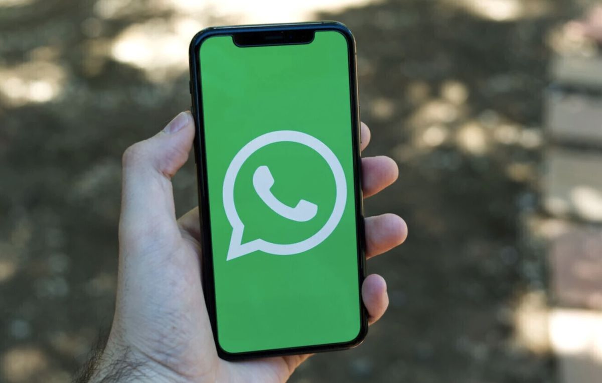 Tecnología. WhatsApp lanzó una nueva función que te ahorrará el papelón de tu vida.