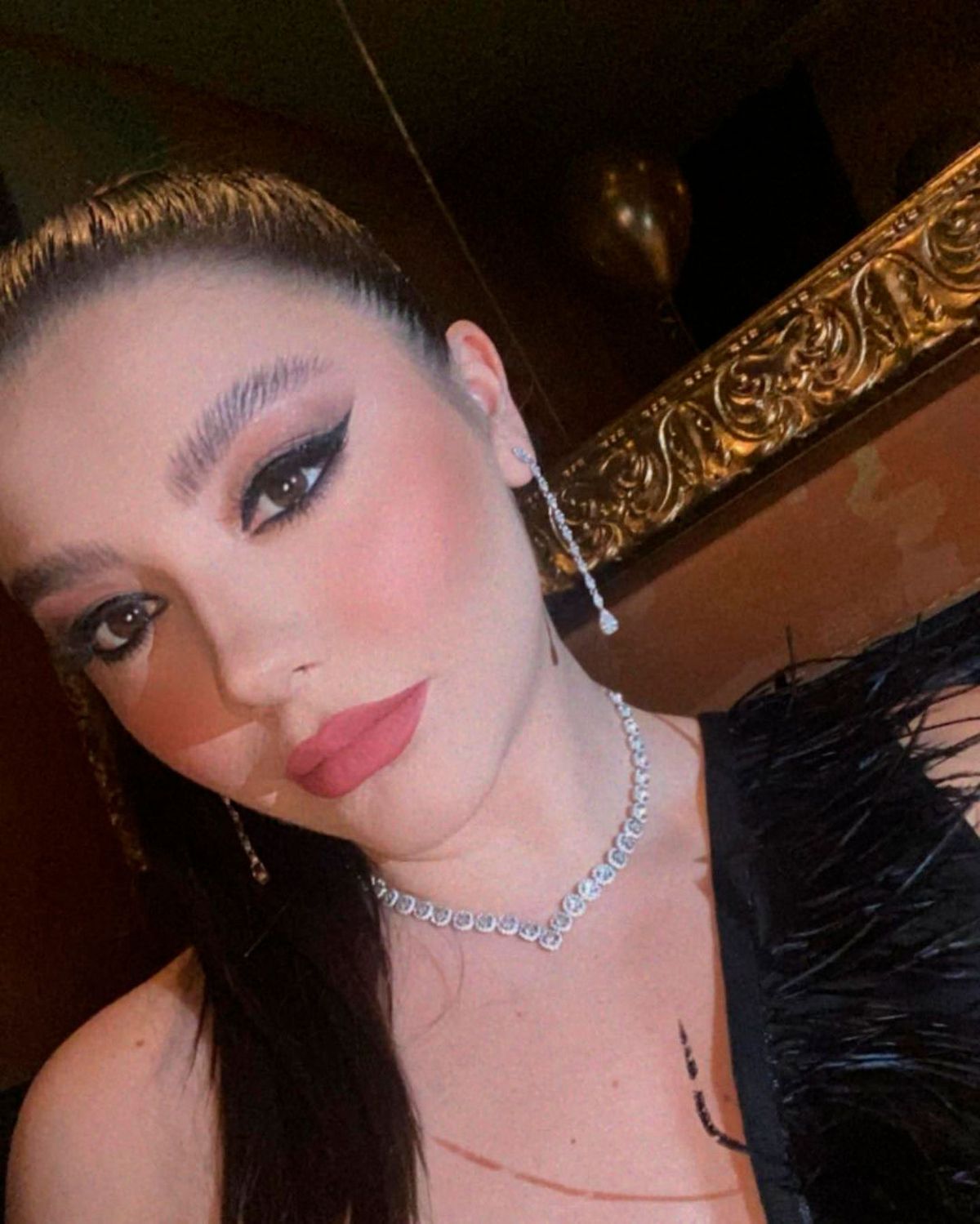 Ana Golja tiene 28 años y es una actriz y cantante canadiense. Ana Golja tiene 28 años y es una actriz y cantante canadiense.