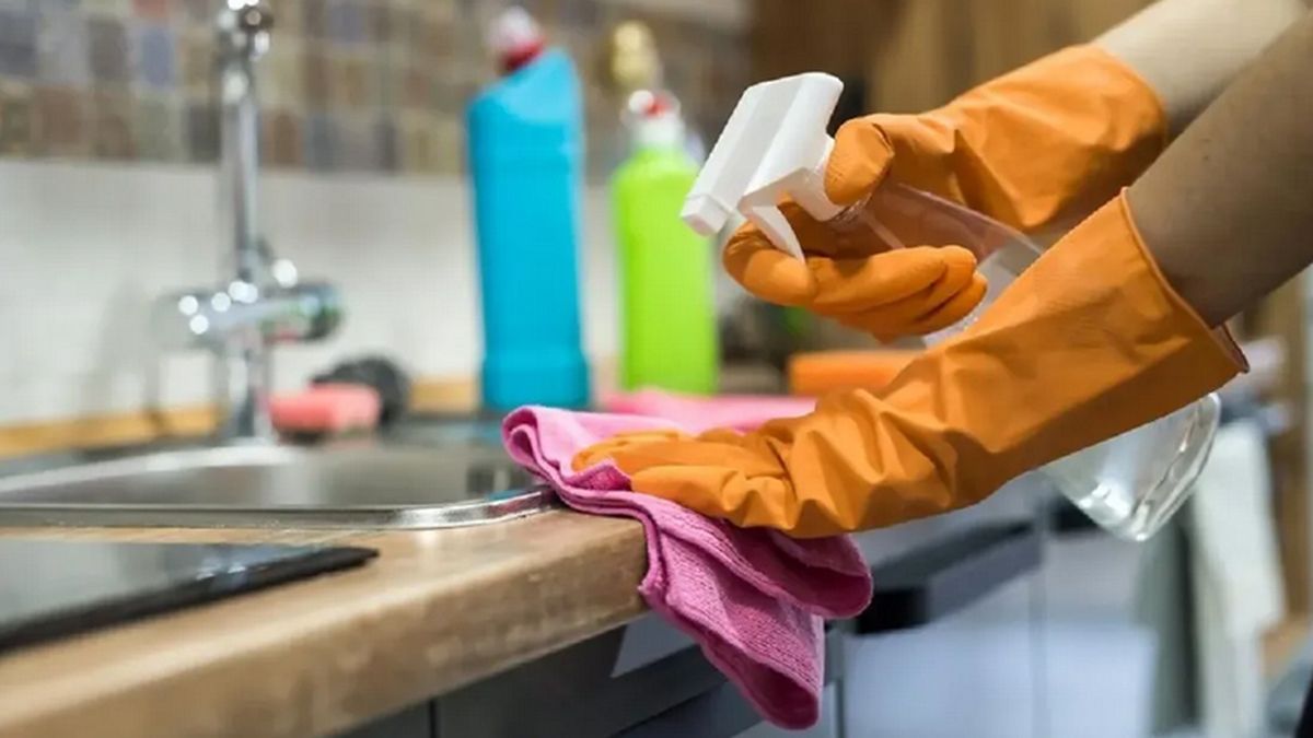 Empleadas domésticas cobrarán un AUMENTO DE SUELDO extraordinario en febrero