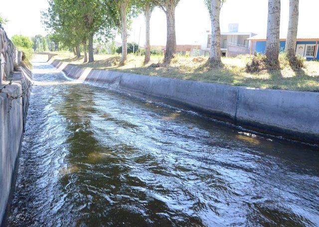 Quieren frenar el robo de agua de casas y countries