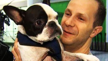 Piloto desvía un vuelo para salvar a un perro