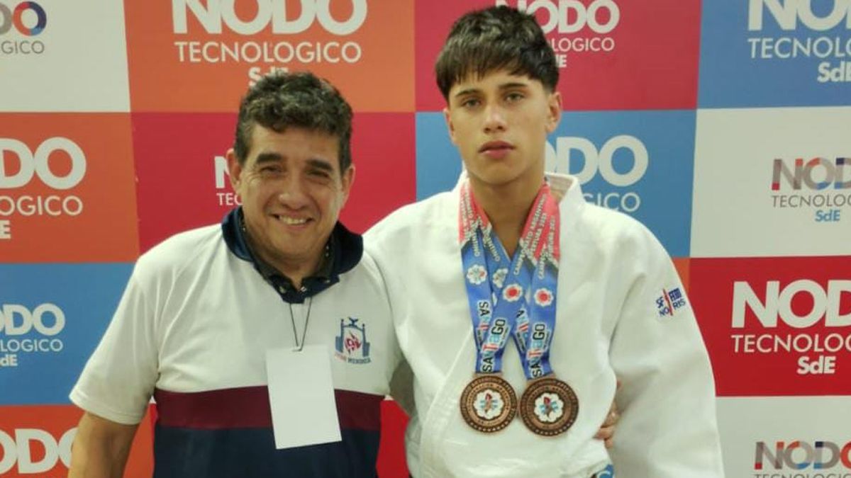 Yamil Visciglia y el entrenador Nestor Tejerina.