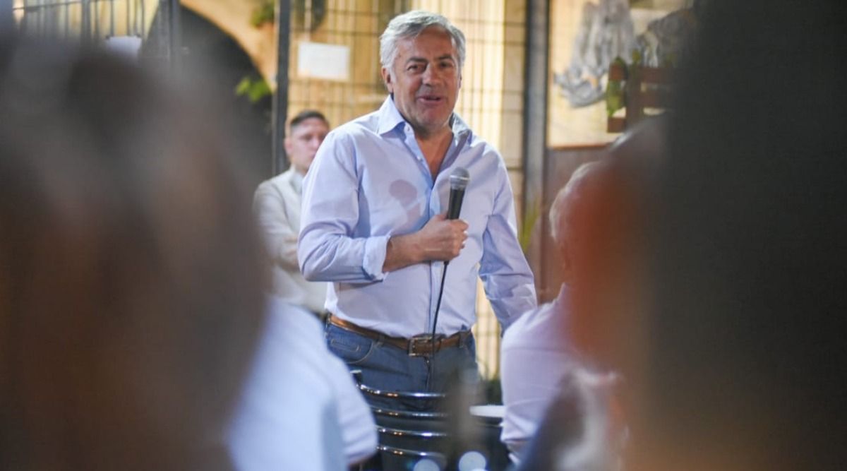 Alfredo Cornejo y los senderos que se bifurcan: ¿candidato nacional o provincial?