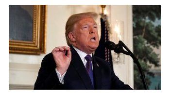 Su médico de años dijo que Trump escribió su propio informe de salud