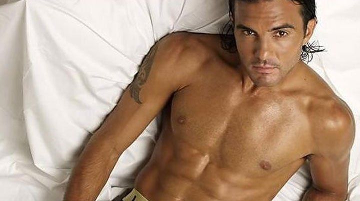 Impresionante: el Poroto Cubero se tatuó media espalda