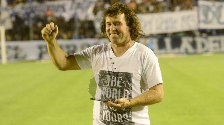 El Pitu Canedo recibió una emotiva ovación