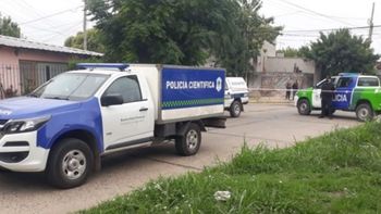 Un hombre fue asesinado a balazos en un descampado de Merlo