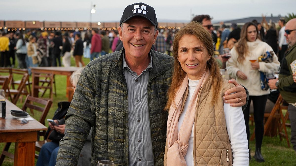 Miguel Ángel Fernández y Graciela Currenti disfrutaron de la "energía" del Wine Rock. Miguel Ángel Fernández y Graciela Currenti disfrutaron de la "energía" del Wine Rock.