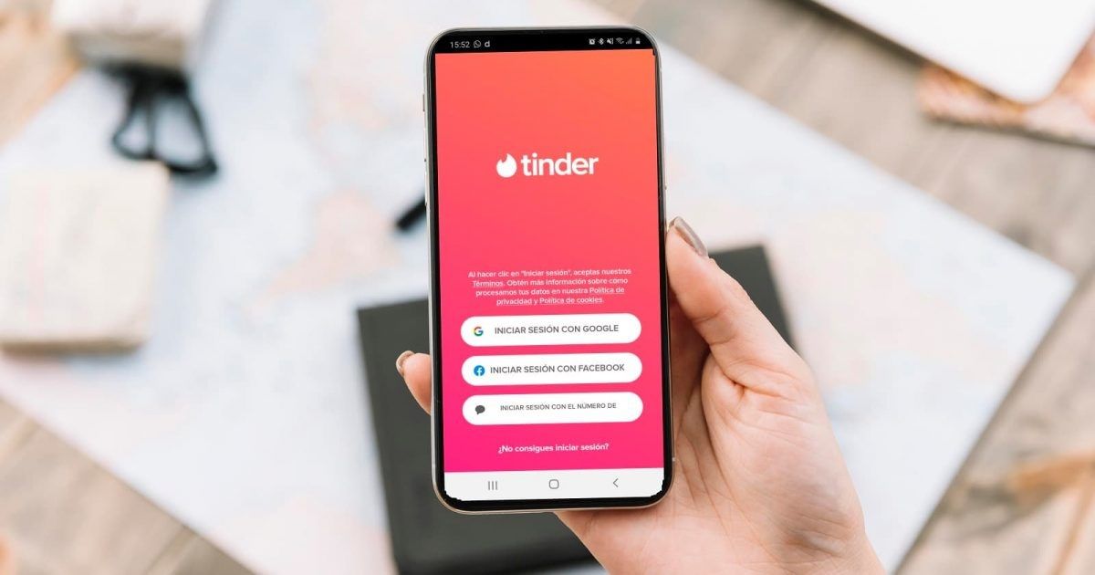 Tinder: conoció a un hombre y la estafó con 50 millones de pesos Tinder: conoció a un hombre y la estafó con 50 millones de pesos