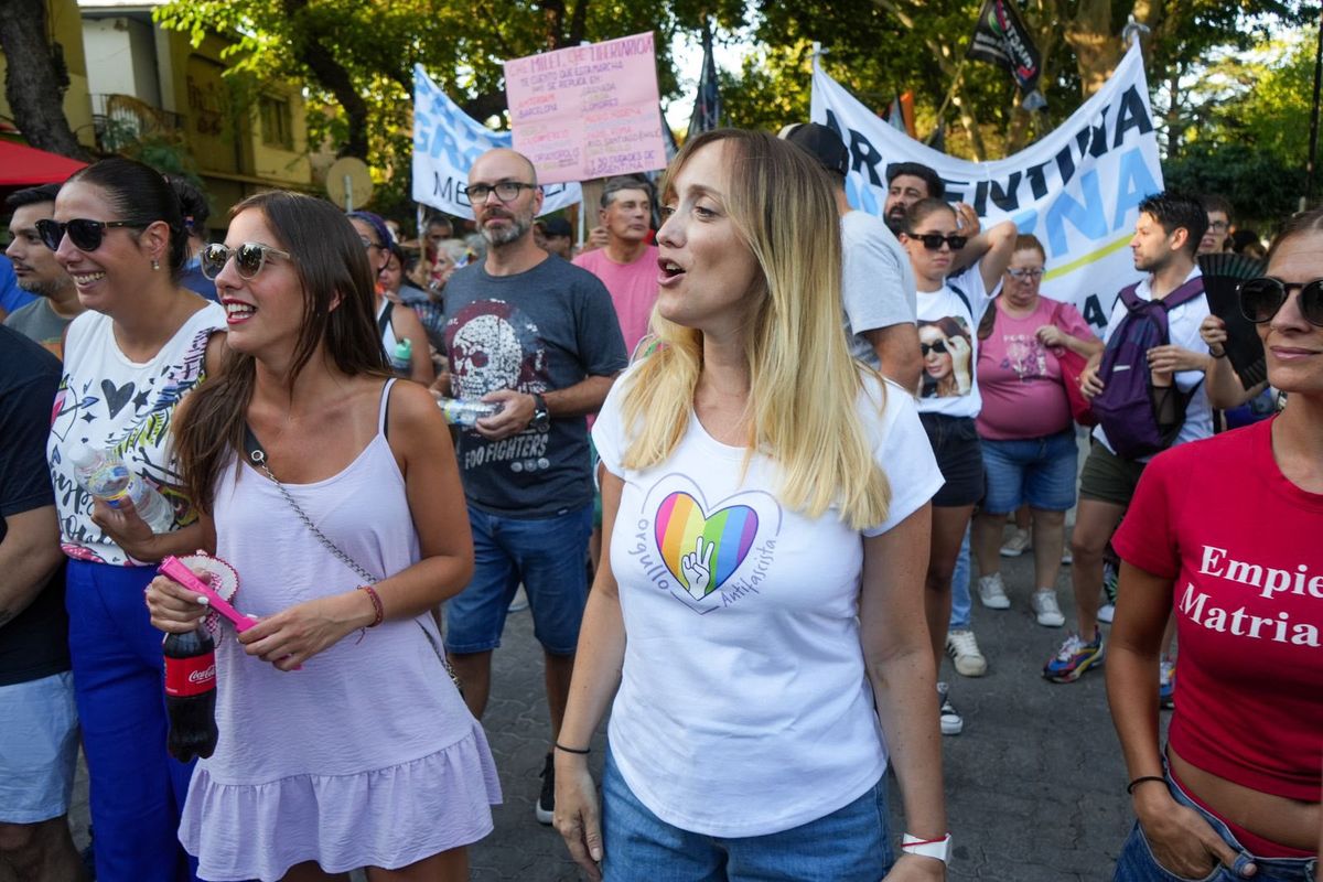 Anabel Fernández Sagasti en una movilización. Anabel Fernández Sagasti en una movilización.