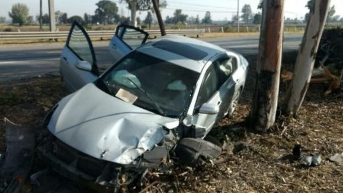 El chofer de la aplicación de viajes chocó su aotomóvil contra un árbol en Hurlingham, en un intento de evitar ser asaltado y murió de un paro cardíaco&nbsp;