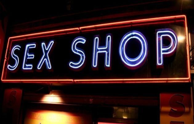 Robó un vibrador, se arrepintió y envió por carta el dinero