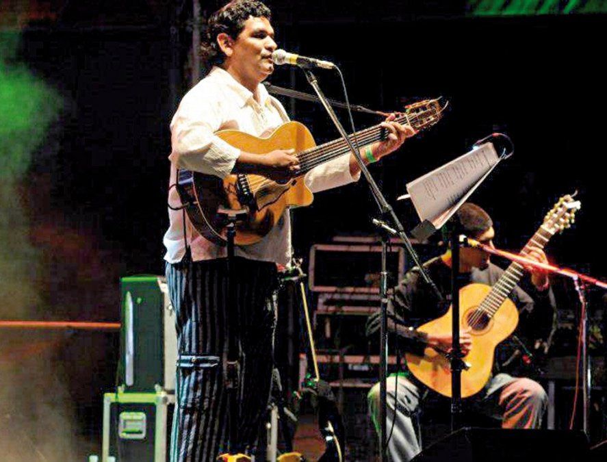 Walter Ulloa se pasea de Mendoza al Caribe