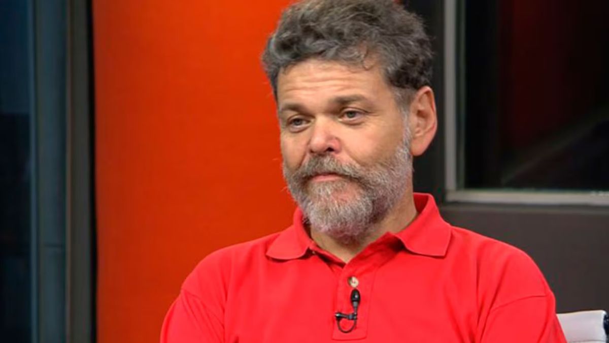 Alfredo Casero venía arrastrando desde hace bastante su problema en la cadera, por lo que fue operado de urgencia Alfredo Casero venía arrastrando desde hace bastante su problema en la cadera, por lo que fue operado de urgencia