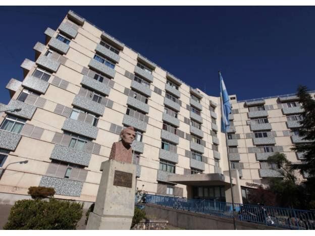 El hospital público atendió con normalidad a la espera de novedades en las paritarias