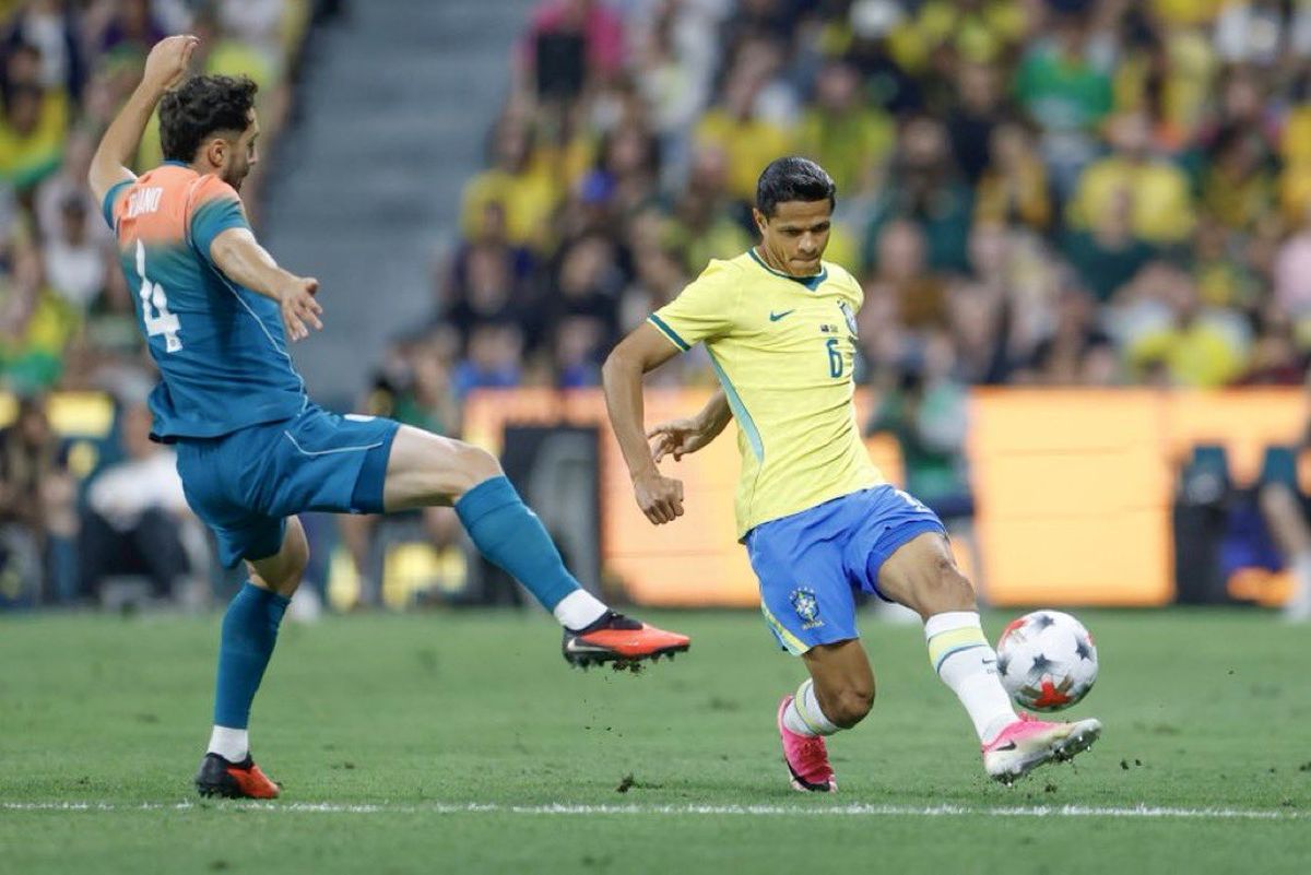 Brasil pudo empatarlo en el tiempo de descuento.