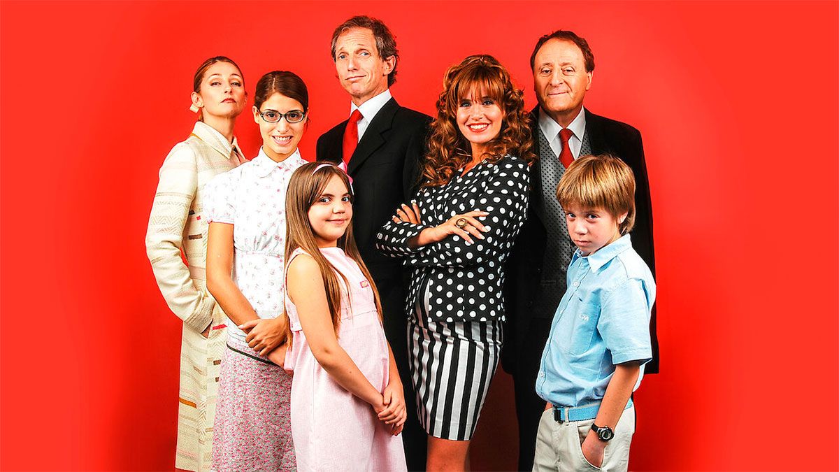 "La niñera" se estrenó el19 de enero de 2004 y fue dirigida por Claudio Ferrari. "La niñera" se estrenó el19 de enero de 2004 y fue dirigida por Claudio Ferrari.