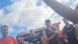Los barras del Deportivo Maipú apretaron al plantel.
