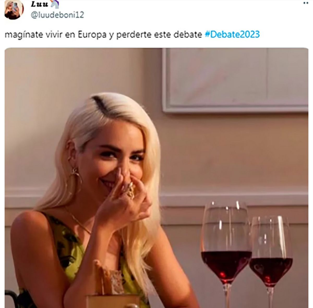 Debate presidencial: estallaron los memes en las redes sociales. Debate presidencial: estallaron los memes en las redes sociales.