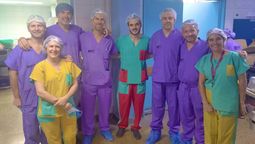 El equipo médico del Hospital Notti que logró por primera vez un trasplante renal en la región de Cuyo. Histórico. Foto: X