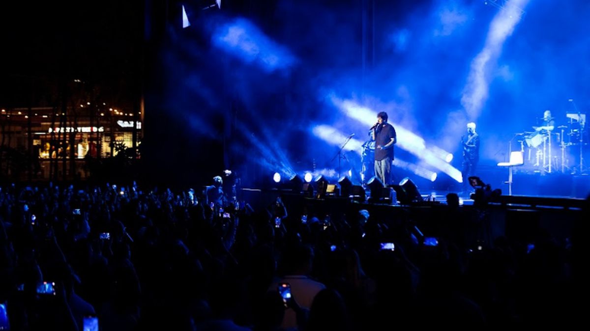 Melendi, el artista español de enorme convocatoria se presenta en Mendoza.