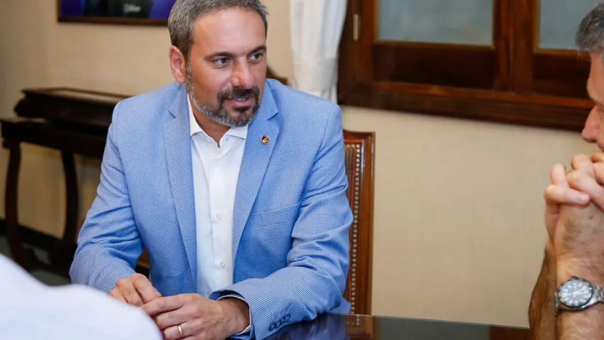 Martín Hinojosa, presidente del INV saliente.