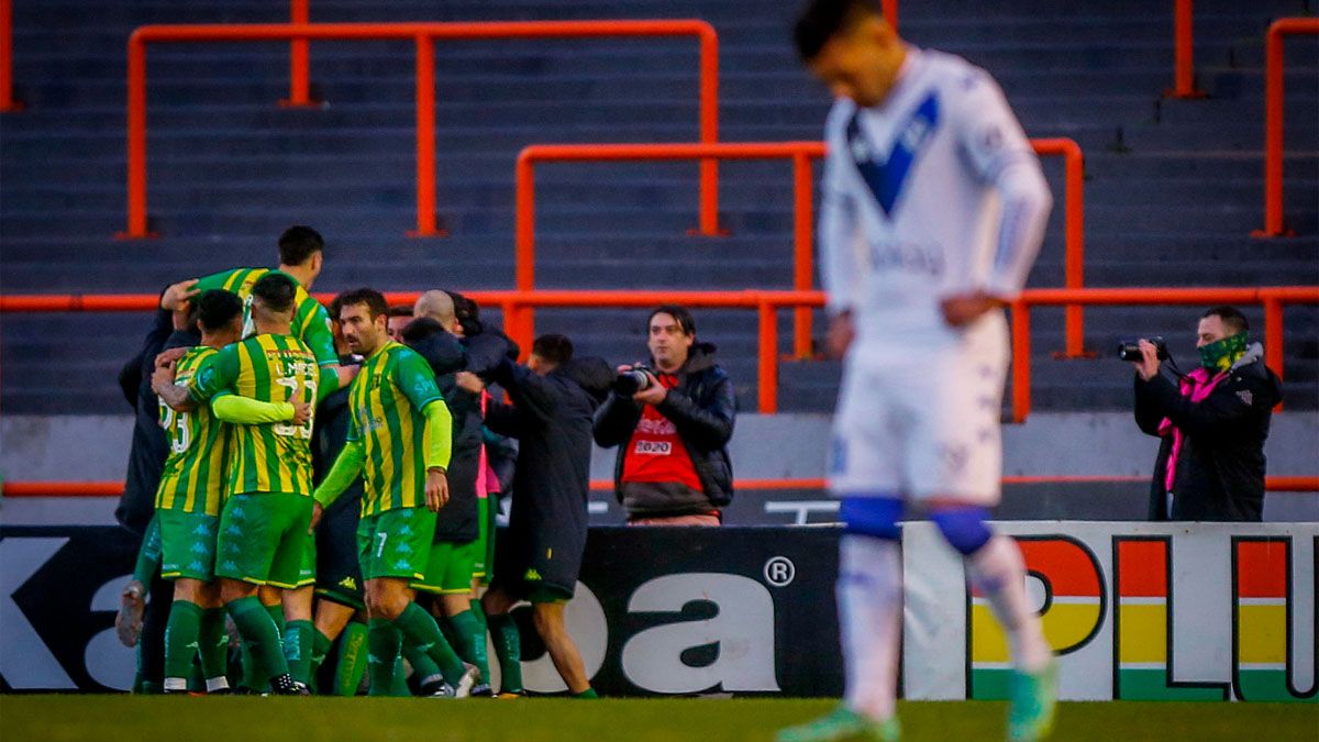 Aldosivi consiguió un triunfo valioso en Mar del Plata ante Vélez y se ilusiona con quedarse en la Liga Profesional