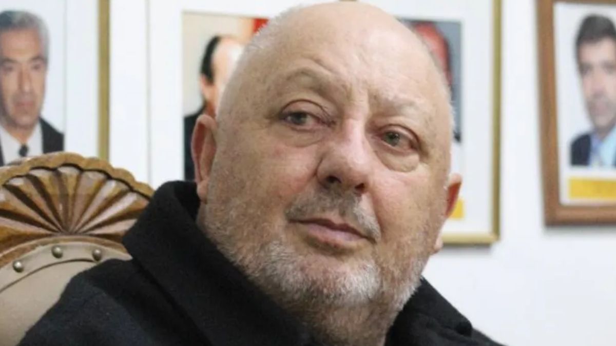 Omar Sperdutti aseguró que propondrá adelantar las elecciones de la Liga Mendocina de Fútbol. Omar Sperdutti aseguró que propondrá adelantar las elecciones de la Liga Mendocina de Fútbol.