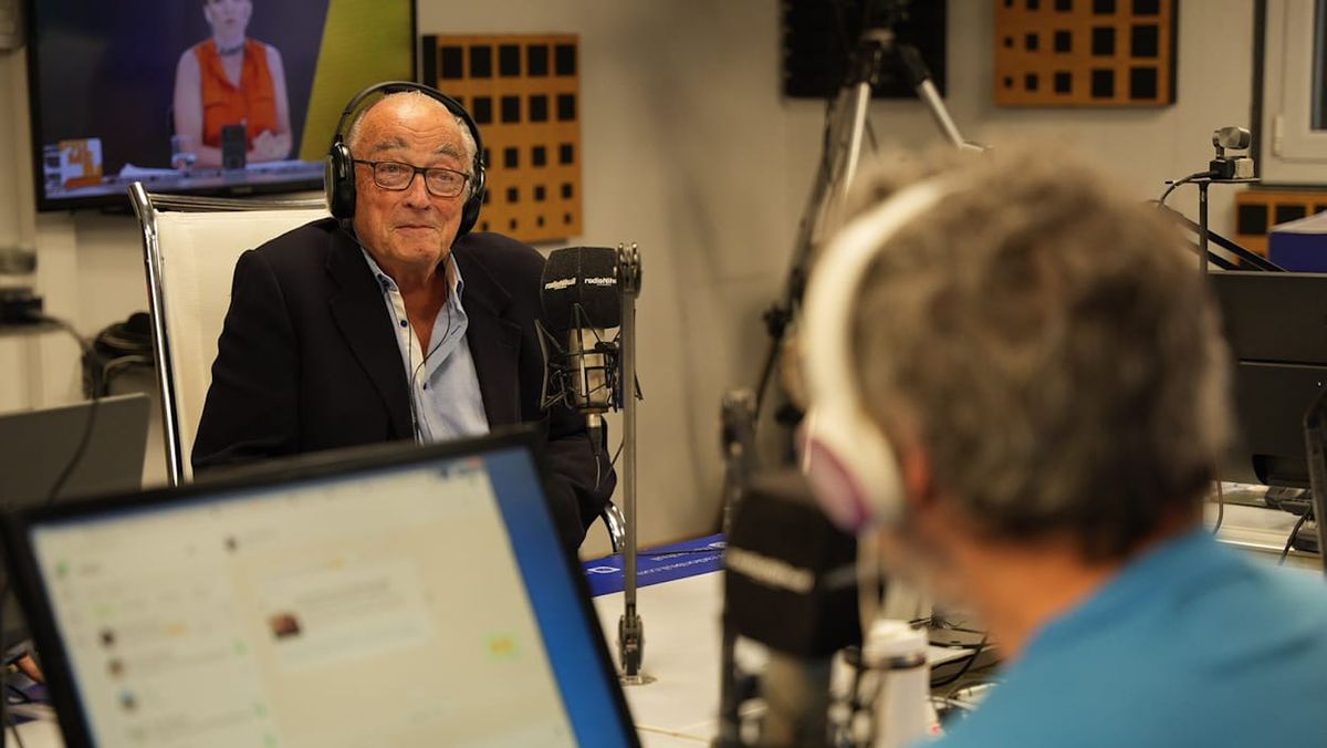 Bebo Granados será entrevistado por Andrés Gabrielli, este viernes en un encuentro público en la Nave Cultural. Bebo Granados será entrevistado por Andrés Gabrielli, este viernes en un encuentro público en la Nave Cultural.