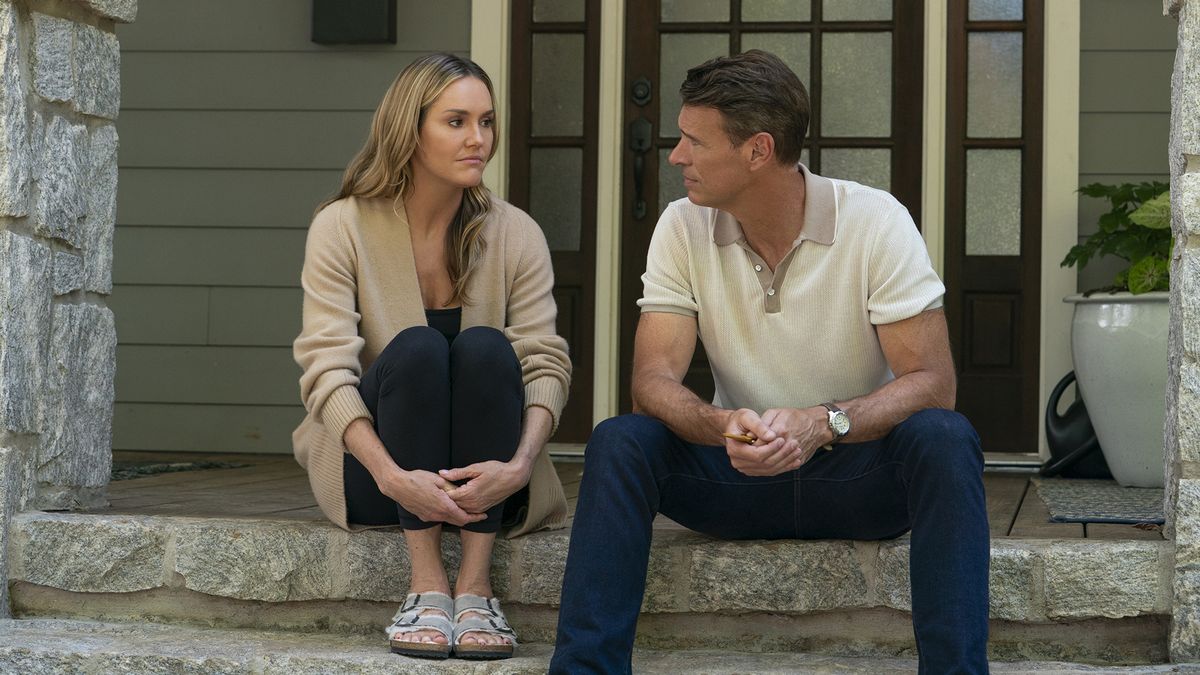 Erinn Hayes y Scott Foley protagonizan la serie. Imagen: Prime Video.&nbsp;