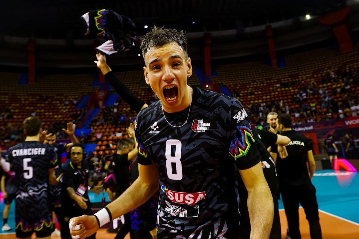 Cada vez más alto: Agustín Loser figura y campeón del Mundial de Clubes de vóley con Perugia