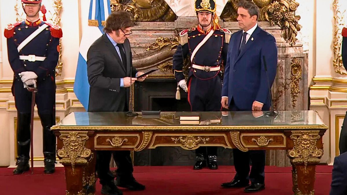 Lisandro Catalán al asumir su cargo como ministro del Interior, el 15 de septiembre. Lisandro Catalán al asumir su cargo como ministro del Interior, el 15 de septiembre.