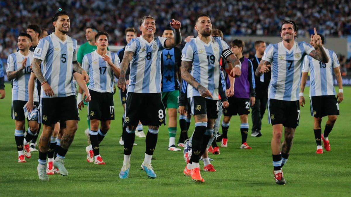 Argentina brilló y celebró en el Monumental.