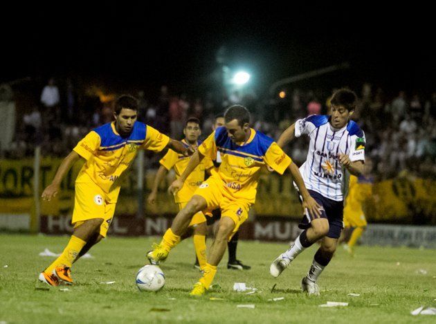 Huracán goleó a Unión y sigue en la Copa Argentina