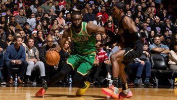 Boston Celtics logró un claro triunfo ante el campeón Toronto Raptors