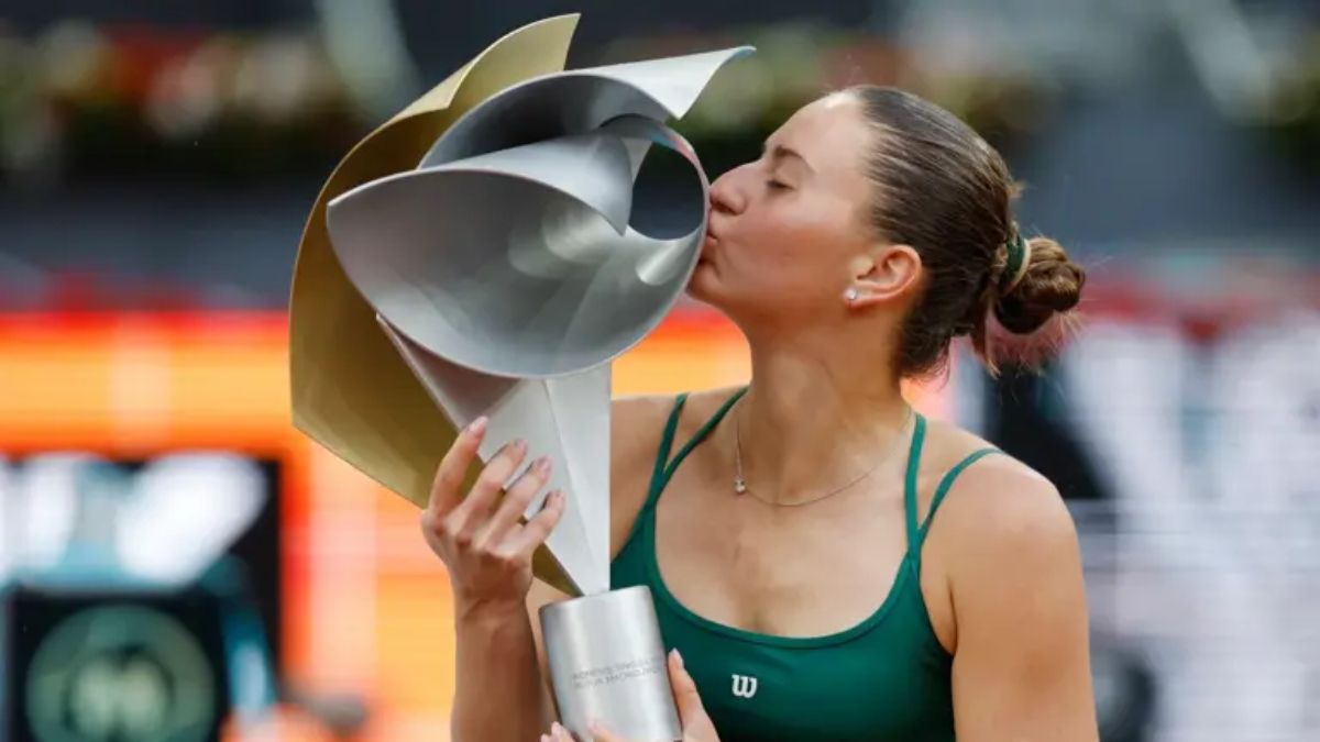 La tenista ucraniana Marta Kostyuk rompió todos los moldes con el festejo que hizo video viral en las redes, al ganar el Masters 1.000 de Madrid.