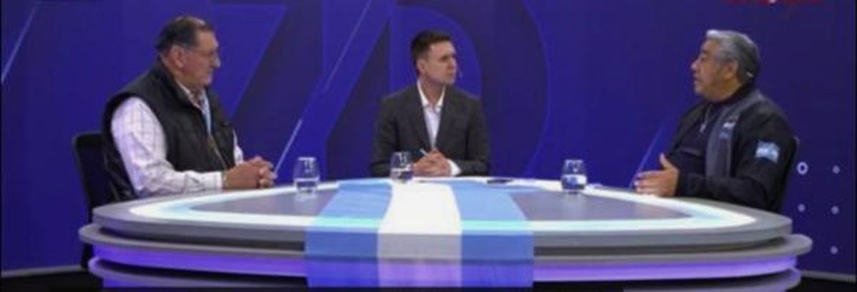 Oscar Barrios y Jorge Navarrete, veteranos de Malvinas, junto a Imazio en el programa 7D de El Siete. Oscar Barrios y Jorge Navarrete, veteranos de Malvinas, junto a Imazio en el programa 7D de El Siete.